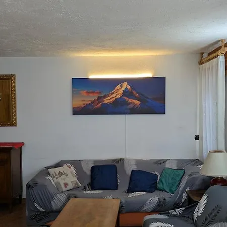 Daire Ynh Four-room With Parking Space Oulx