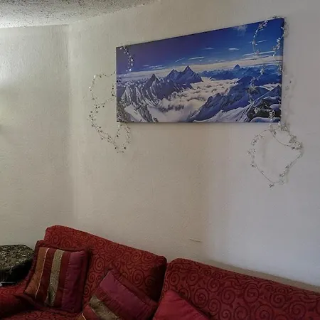 Ynh Four-room With Parking Space