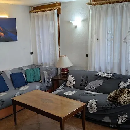 Lägenhet Yhn Four-room With Parking Space *