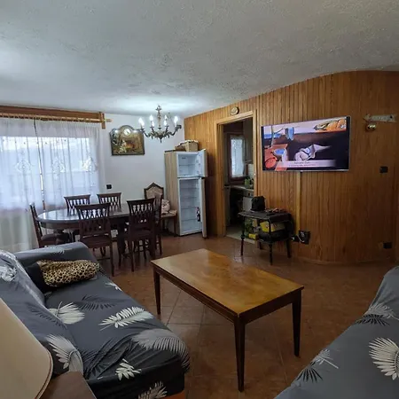 Daire Ynh Four-room With Parking Space Oulx