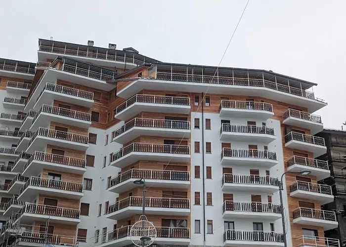 Ynh Four-room With Parking Space Daire